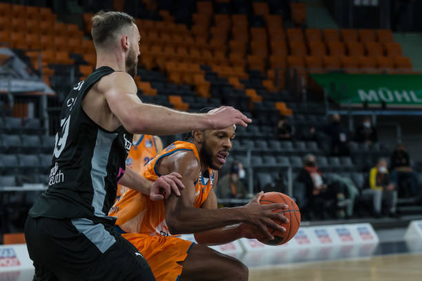 控球和防守 控球和防守