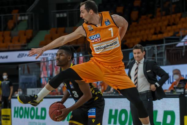 触到更高水 触到更高水